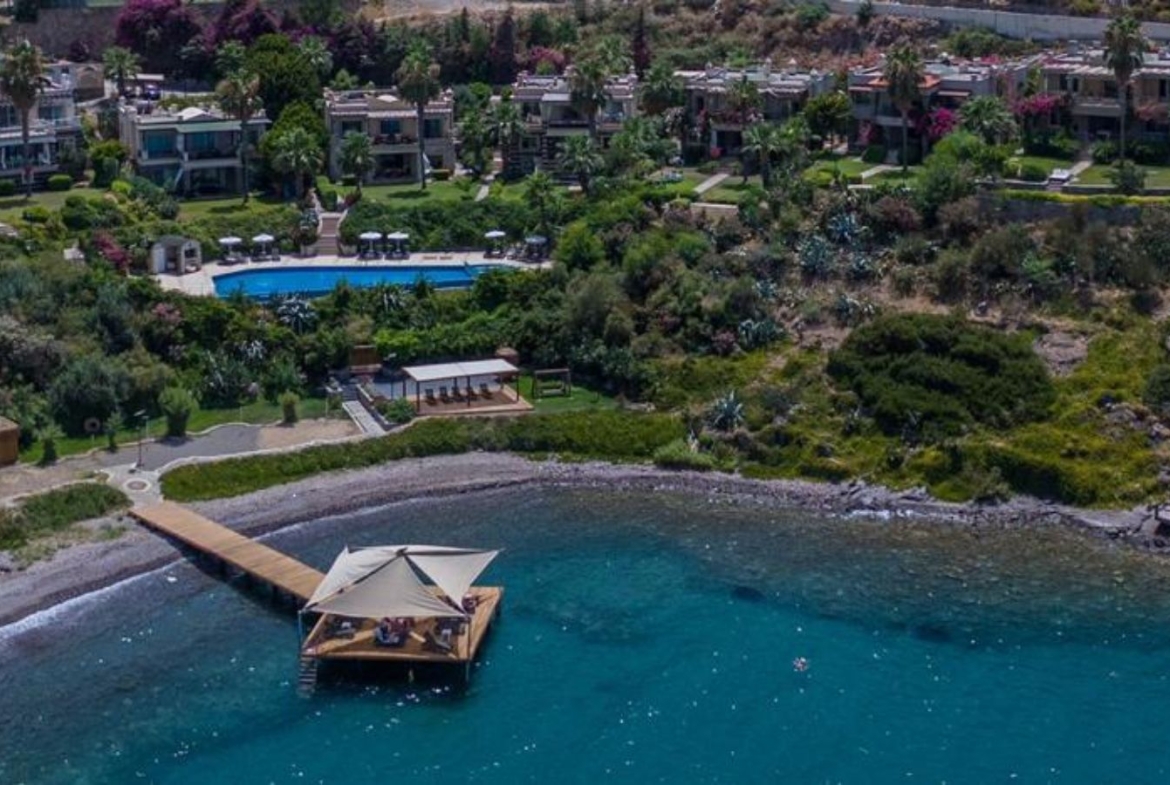 Bodrum's Coastal Escape: Luxurious Villa by the Sea in Yalikavak